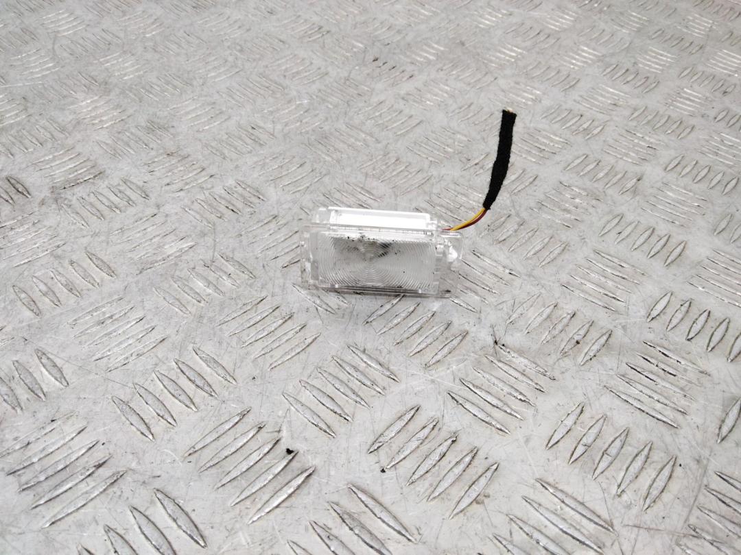 фонарь освещения багажника Renault Scenic 3 поколение 2011, 8200418356 - фото №1