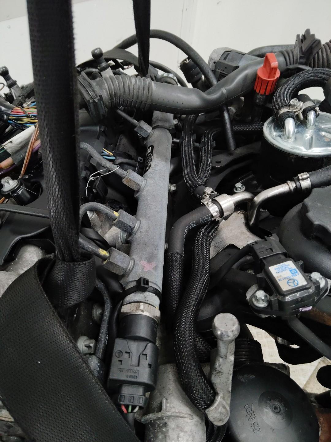 топливная рампа Mercedes-Benz C-Класс W203/S203/CL203 2003, 2.2 л., OM 646.962, дизель, A6110700395 - фото №1