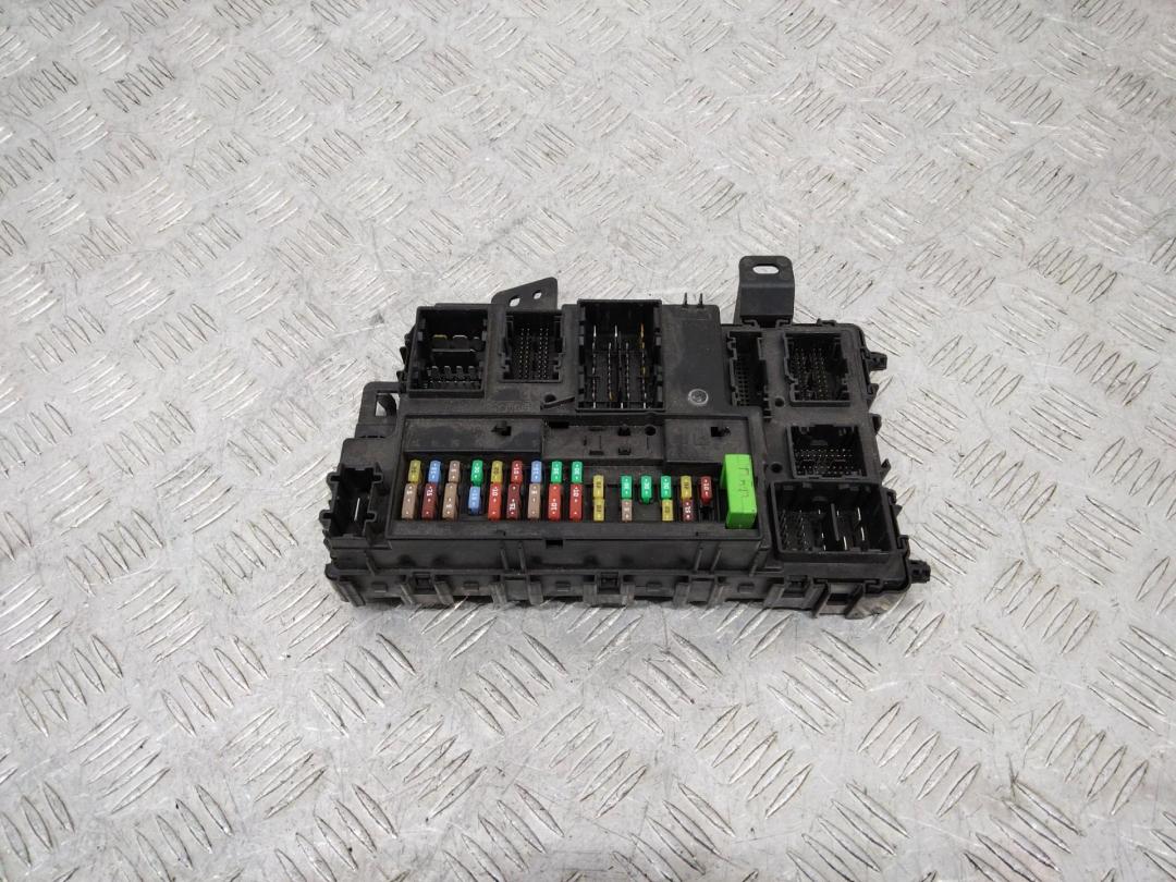 блок предохранителей Ford Transit 8 поколение 2017, GK2T15604FAJ - фото №1