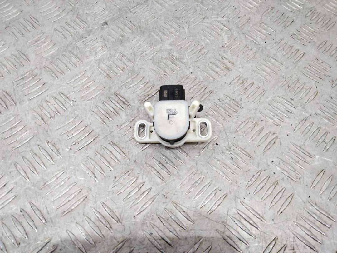 Датчик педали тормоза (лягушка) Toyota C-HR 1 поколение 2018, 8951047030 - фото №1