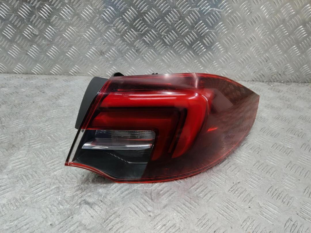 фонарь задний правый Opel Insignia 2 поколение (B) 2017, хетчбэк 5 дв., 13460198 - фото №1