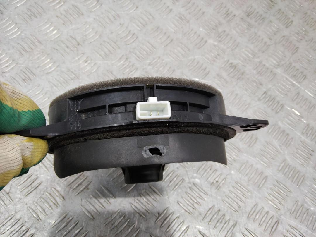 динамик Toyota C-HR 1 поколение 2018, 861600D370 - фото №1