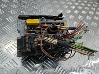 блок предохранителей Peugeot 308 T7 2009, 9666700480, R05
