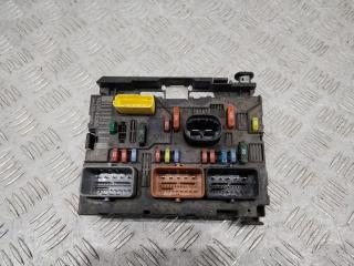 блок предохранителей Peugeot 307 1 поколение [рестайлинг] 2005, 9659742080, L06