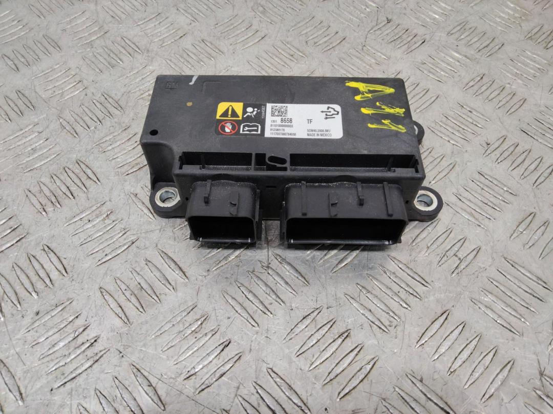 блок AirBag Opel Insignia 2 поколение (B) 2017, хетчбэк 5 дв., 13518658 - фото №1