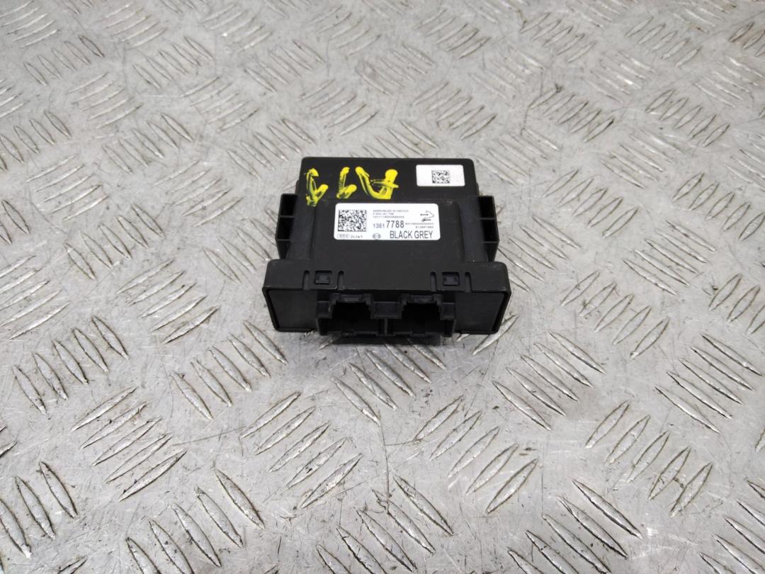 блок управления парктрониками Opel Insignia 2 поколение (B) 2017, хетчбэк 5 дв., 13517788 - фото №1