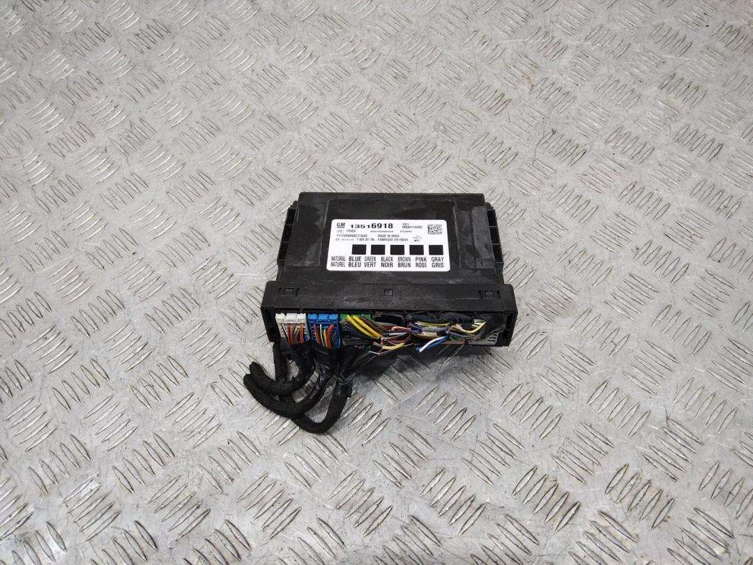 блок комфорта Opel Insignia 2 поколение (B) 2017, хетчбэк 5 дв., 13516918 - фото №1