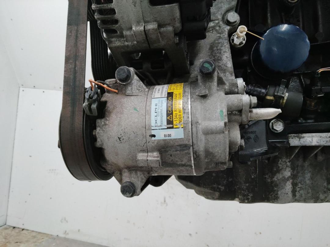 компрессор кондиционера Renault Scenic 2 поколение 2004, 2.0 л., бензин, АКПП, 8200309193 - фото №1