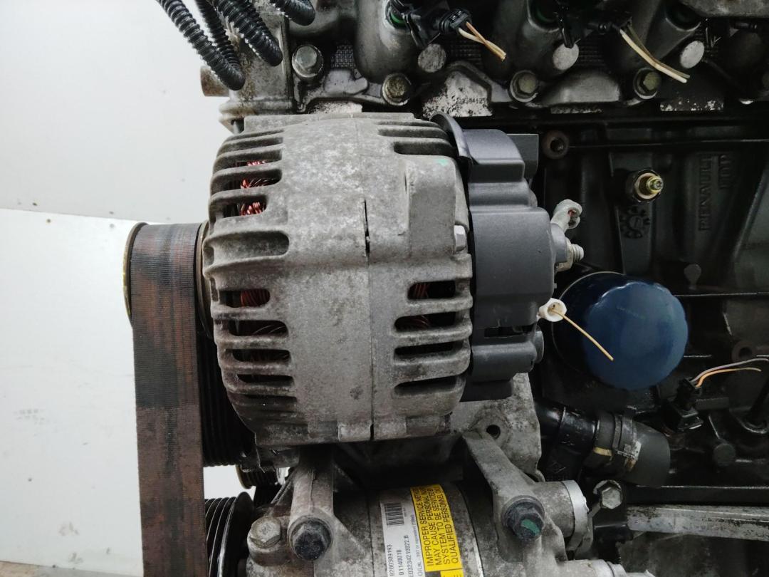 генератор Renault Scenic 2 поколение 2004, 2.0 л., бензин, АКПП, 8200290215 - фото №1