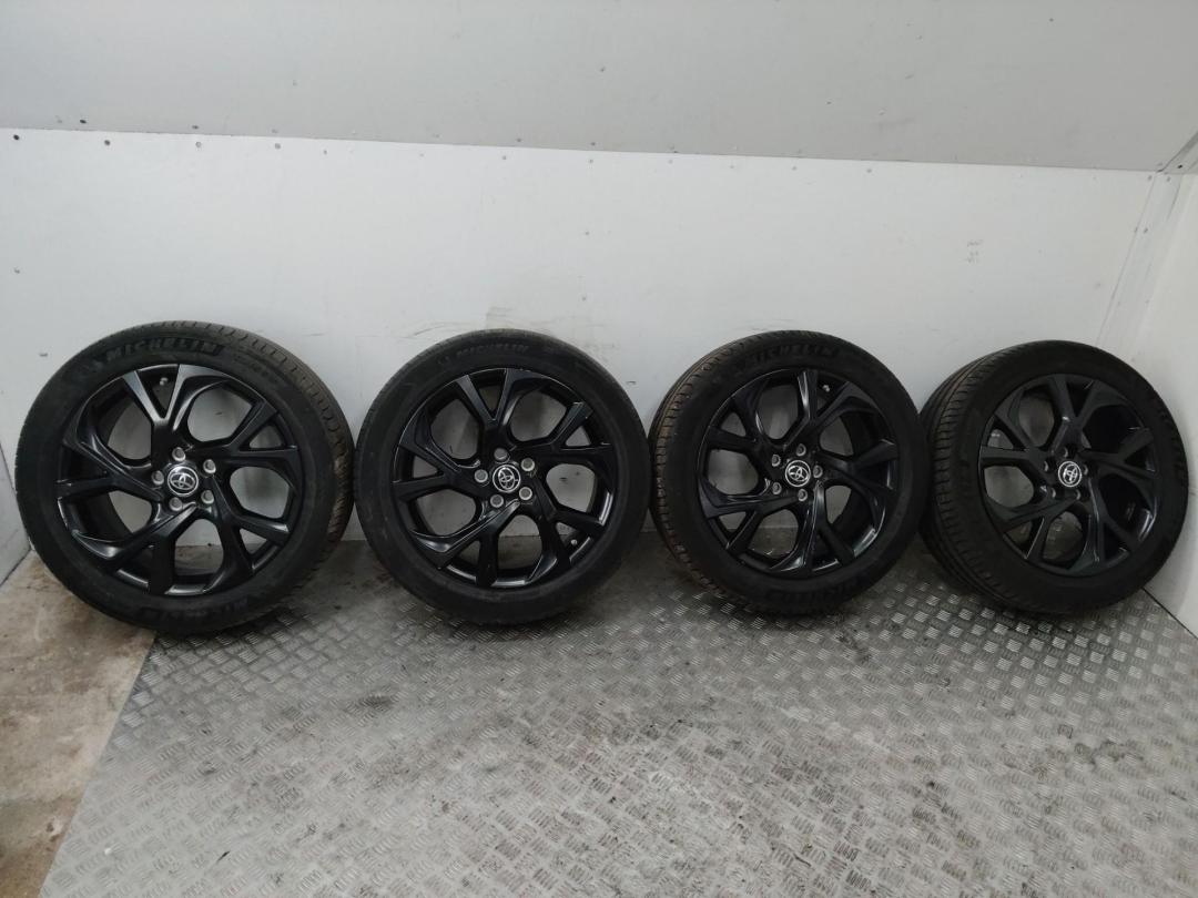 диск литой Toyota C-HR 1 поколение 2018 - фото №1