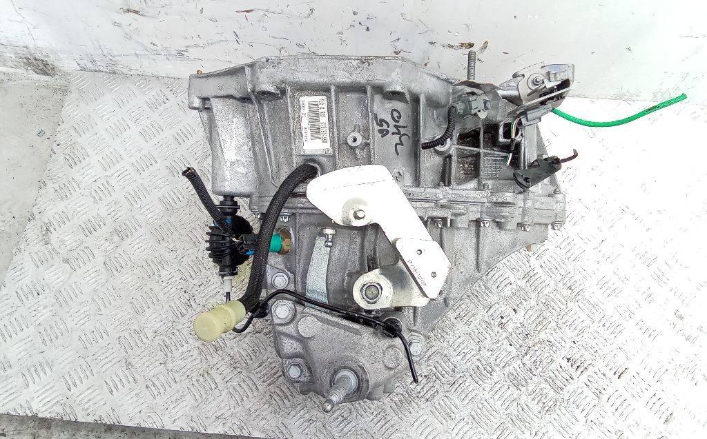 КПП механическая (МКПП) Renault Duster 1 поколение (2010 - 2015), TL4B302 - фото №1