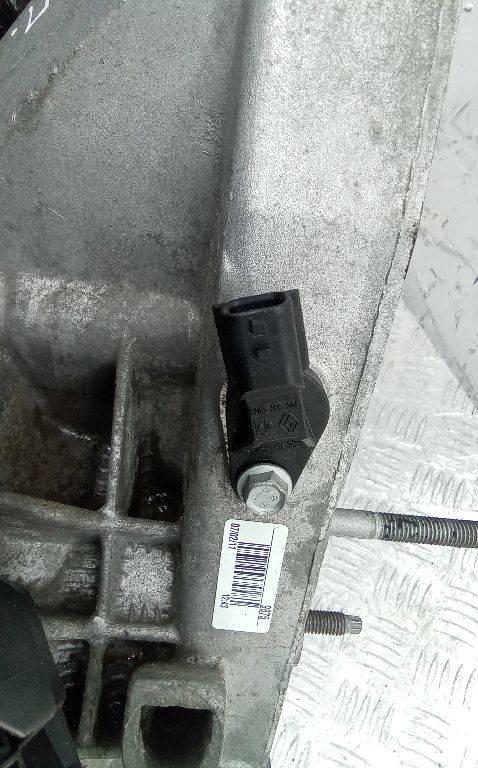 датчик коленвала Renault Duster 1 поколение (2010 - 2015), 8200885209 - фото №1