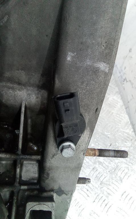 датчик коленвала Renault Duster 1 поколение (2010 - 2015), 8200885209 - фото №1