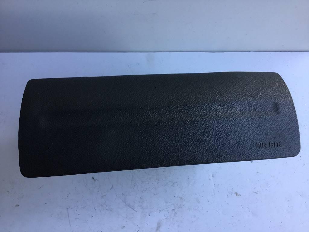 подушка безопасности пассажира Renault Logan 1 поколение (2004 - 2009), 82007993386 - фото №1