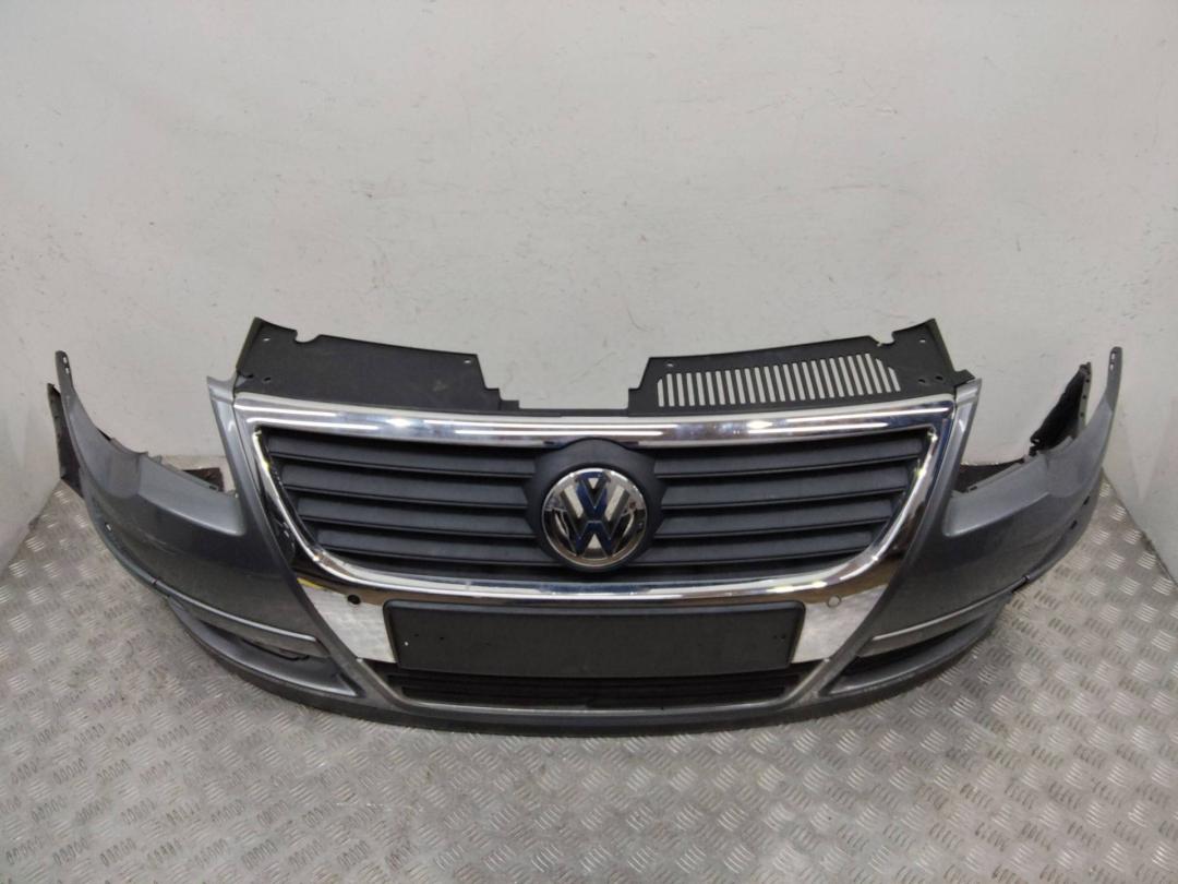 бампер передний Volkswagen Passat B6 2008 - фото №1