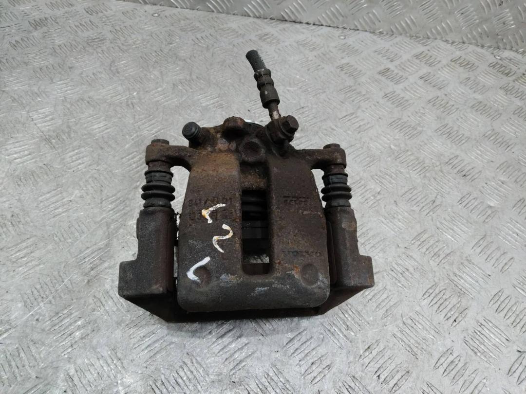 суппорт задний левый Volvo XC60 1 поколение 2011, 2.4 л., дизель - фото №1