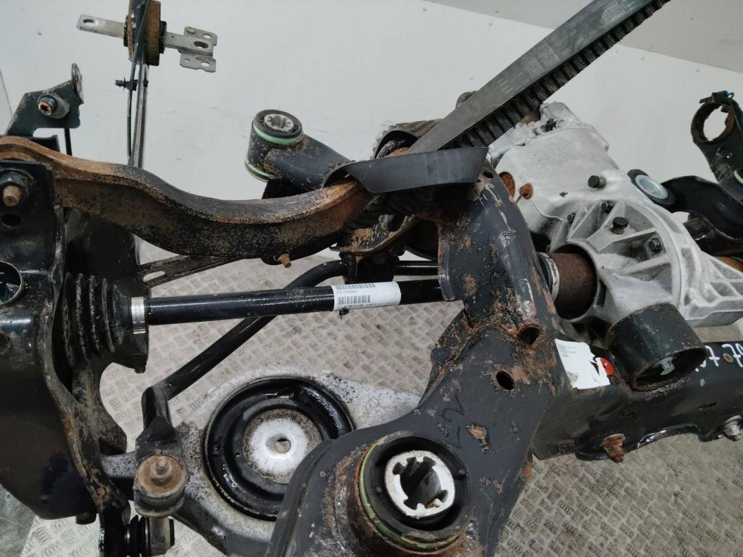 полуось задняя (приводной вал, ШРУС) Volvo XC60 1 поколение 2011, 2.4 л., дизель, 31259504 - фото №1