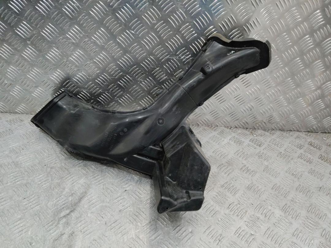 воздухозаборник Opel Insignia 2 поколение (B) 2017, хетчбэк 5 дв., 84262658 - фото №1