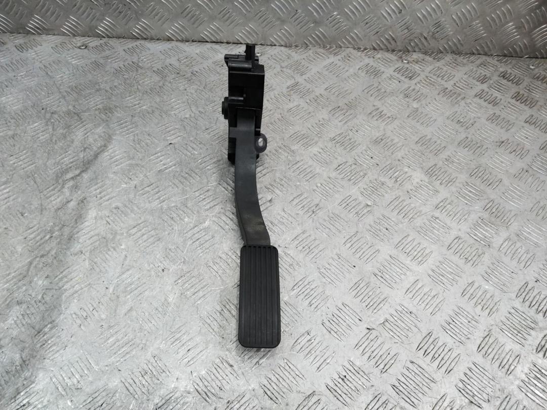 педаль Opel Insignia 2 поколение (B) 2017, хетчбэк 5 дв., 84657612 - фото №1