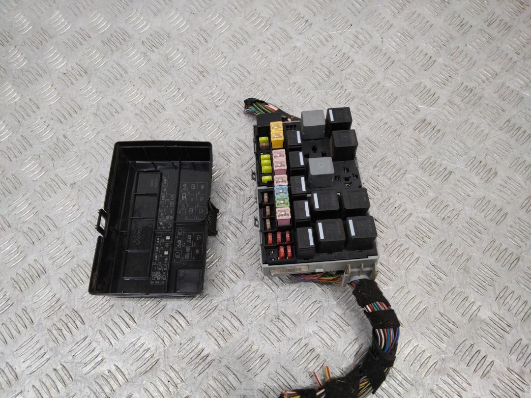 блок предохранителей Ford Transit 8 поколение 2013, 2.2 л., дизель, 6C1T-14A076-CD - фото №1