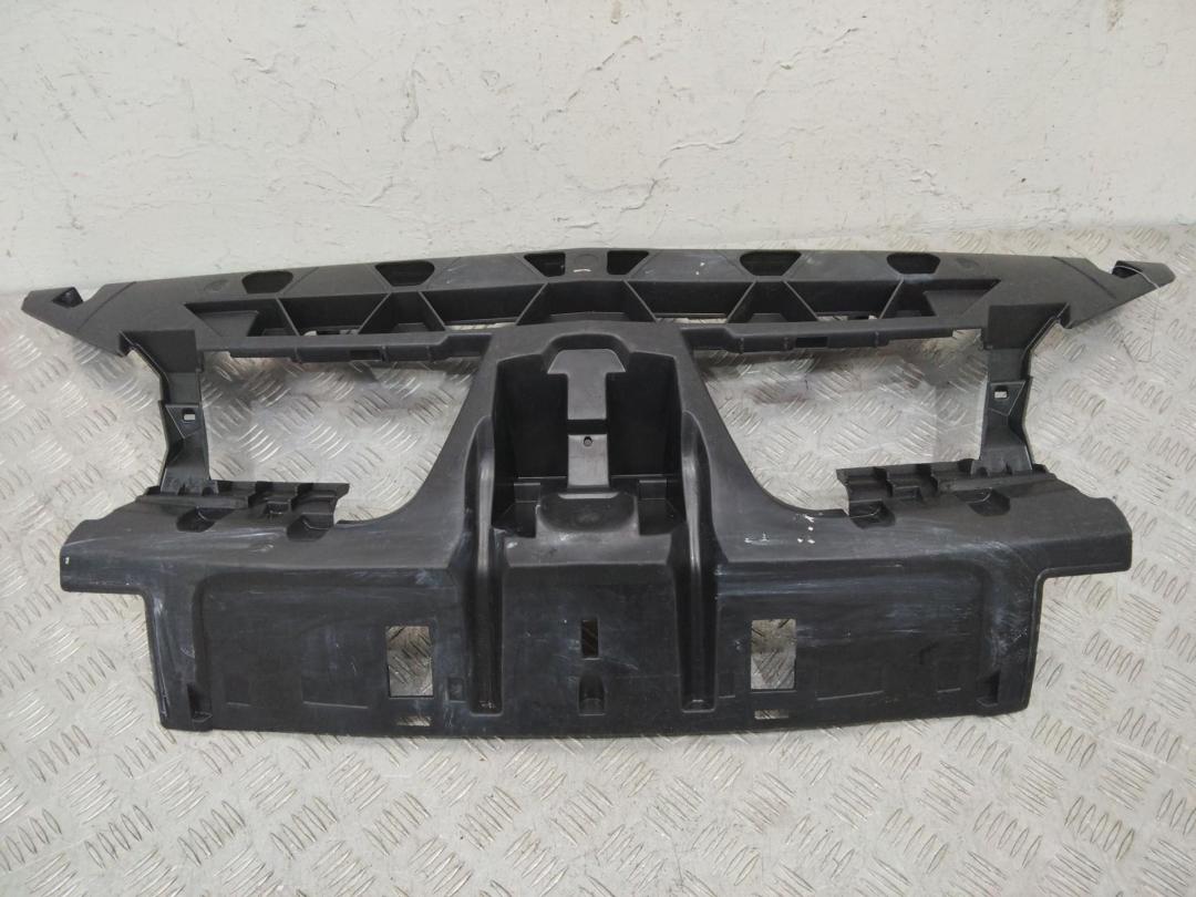 передняя панель крепления облицовки (телевизор) Renault Laguna 3 поколение 2007, 000141905 - фото №1