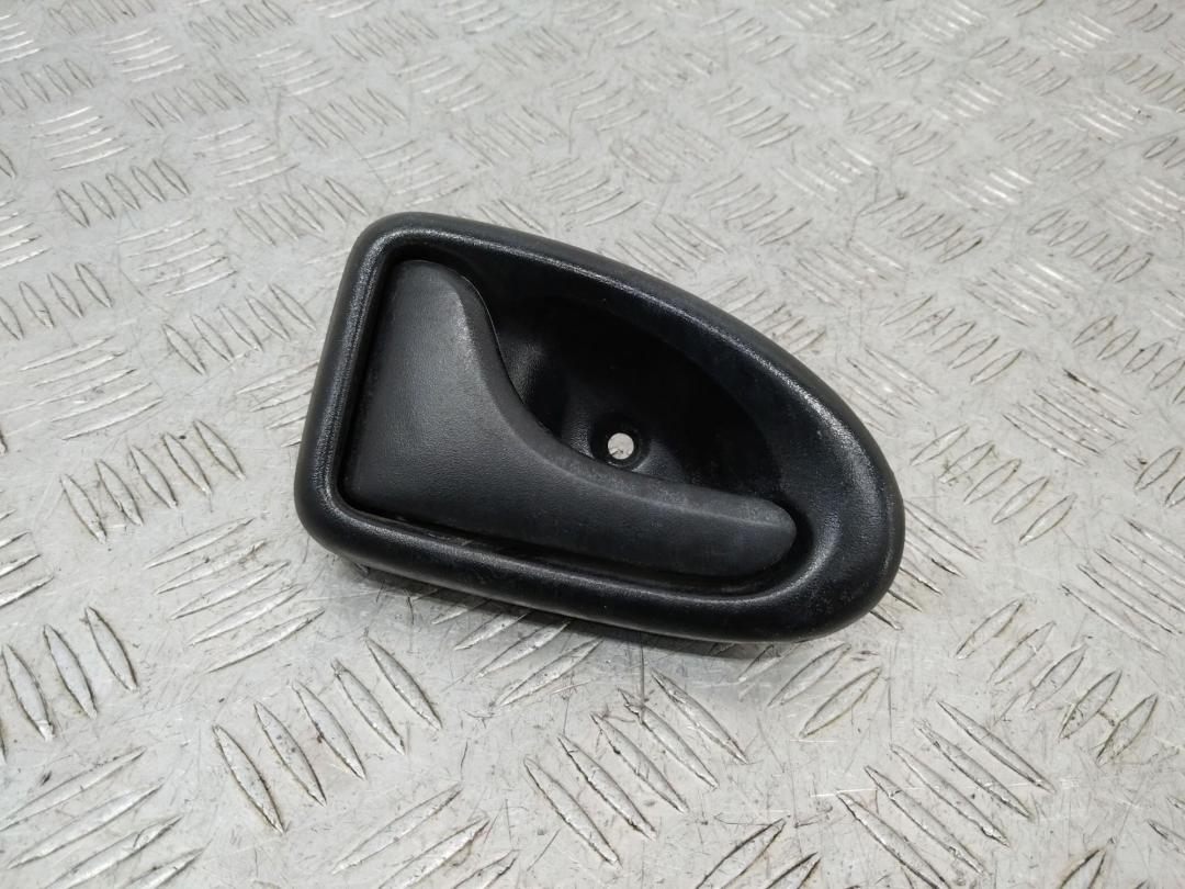 ручка внутренняя передняя левая Renault Logan 1 поколение 2008, универсал, 7700830078 - фото №1