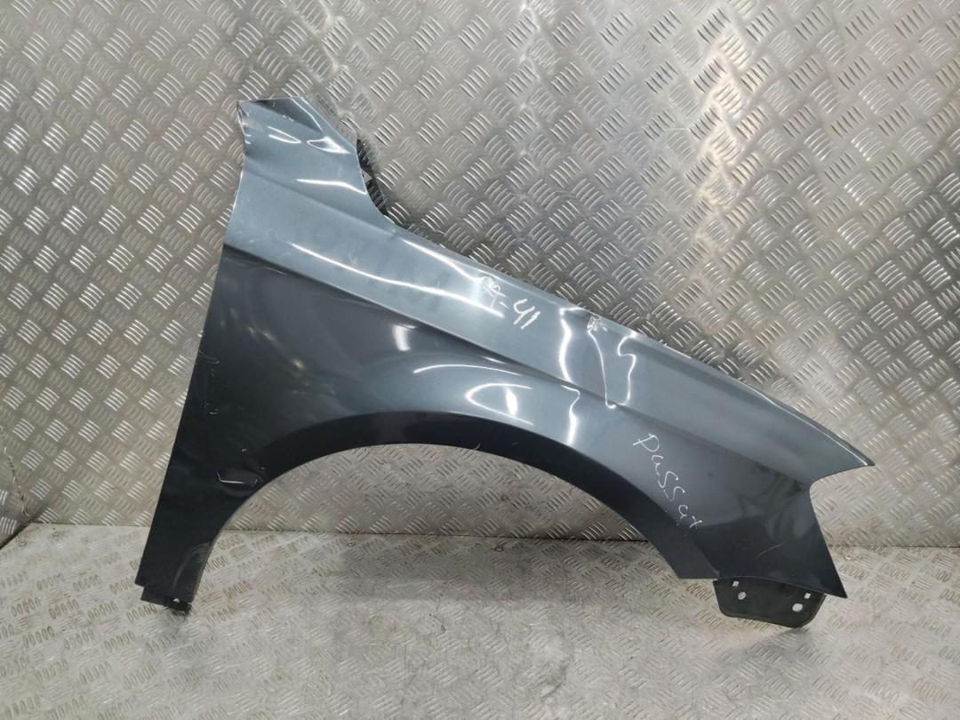крыло переднее правое Volkswagen Passat B7 2013 - фото №1