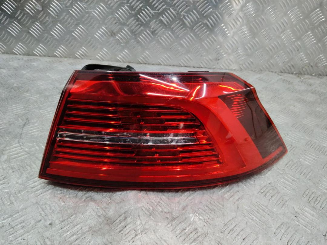 фонарь задний правый Volkswagen Passat B8 2016, седан, 3G5945208C - фото №1