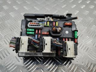 блок предохранителей Citroen C3 2 поколение [рестайлинг] 2014, 9667199680, R08