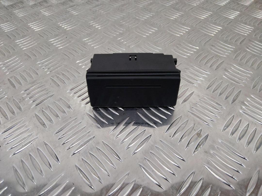 пепельница Audi A6 4G/C7 2012, 4G8857405A - фото №1