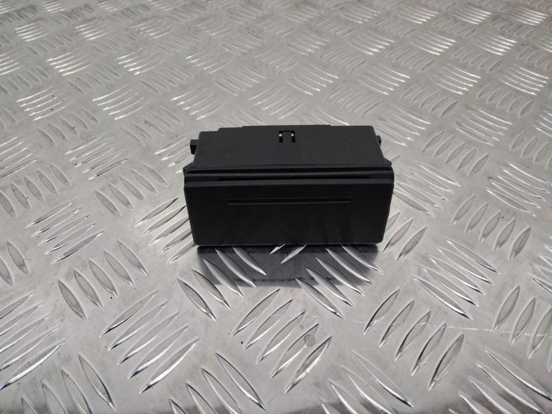 пепельница Audi A6 4G/C7 2012, 4G8857406A - фото №1