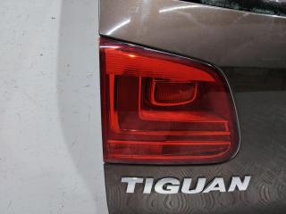 фонарь крышки багажника левый Volkswagen Tiguan 1 поколение [рестайлинг] 2012