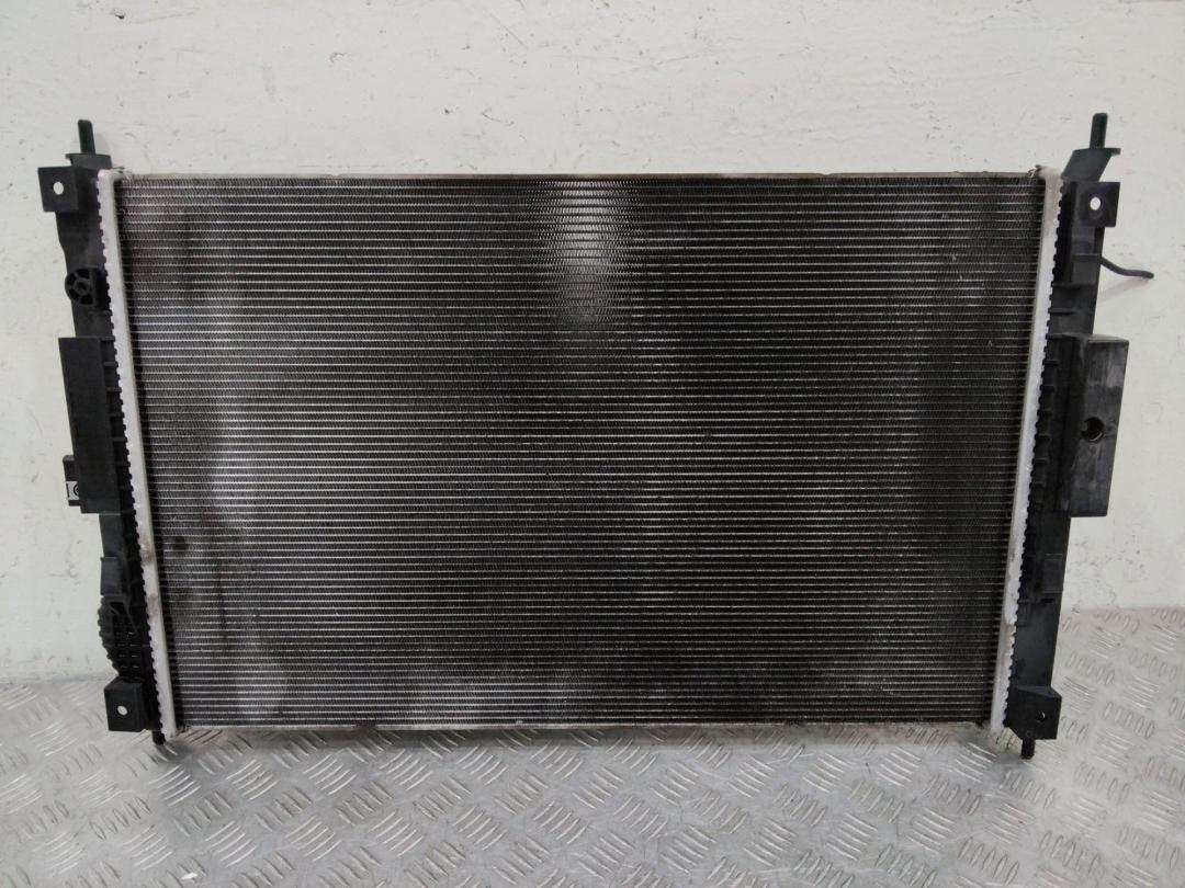радиатор (основной) Peugeot 308 T9 2015, 9675747980 - фото №1