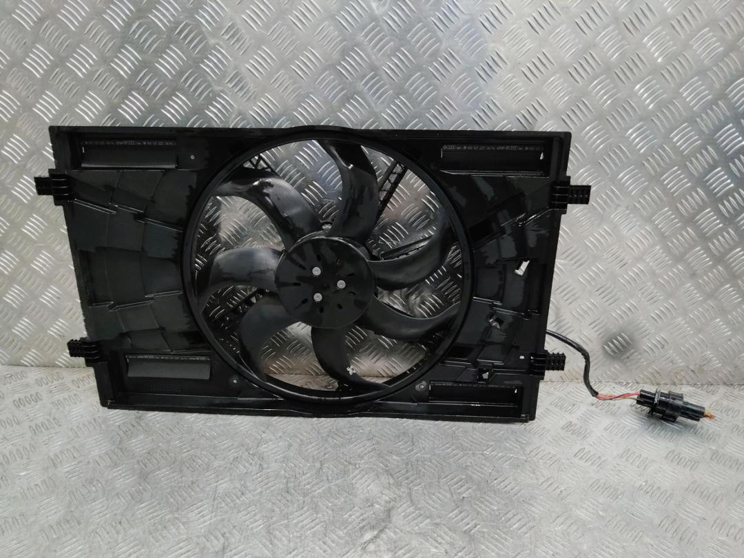 вентилятор радиатора Audi A3 8V 2014, 5Q0121205Q, 5Q0121203AB - фото №1