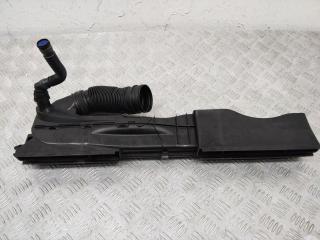 воздухозаборник Audi A3 8V 2014, 5Q0129254B