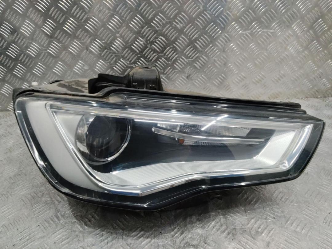 фара правая Audi A3 8V 2014, 8V0941006A - фото №1