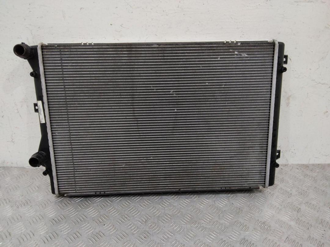 радиатор (основной) Volkswagen Passat B6 2010, 5K0121253B - фото №1