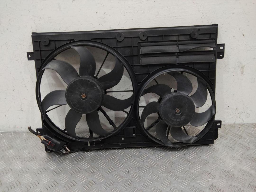 вентилятор радиатора Volkswagen Passat B6 2010, 1K0121207BC, 1K0121205AD - фото №1