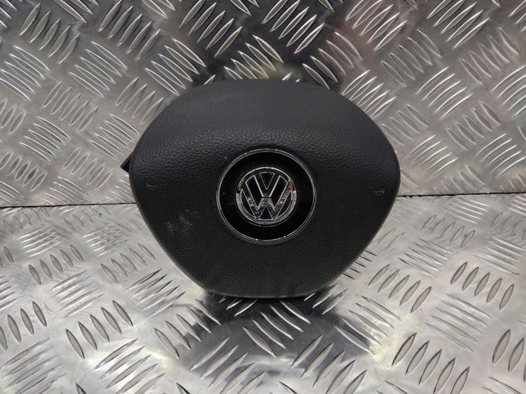 подушка безопасности водителя Volkswagen Golf 7 поколение 2013, 5G0880201C - фото №1