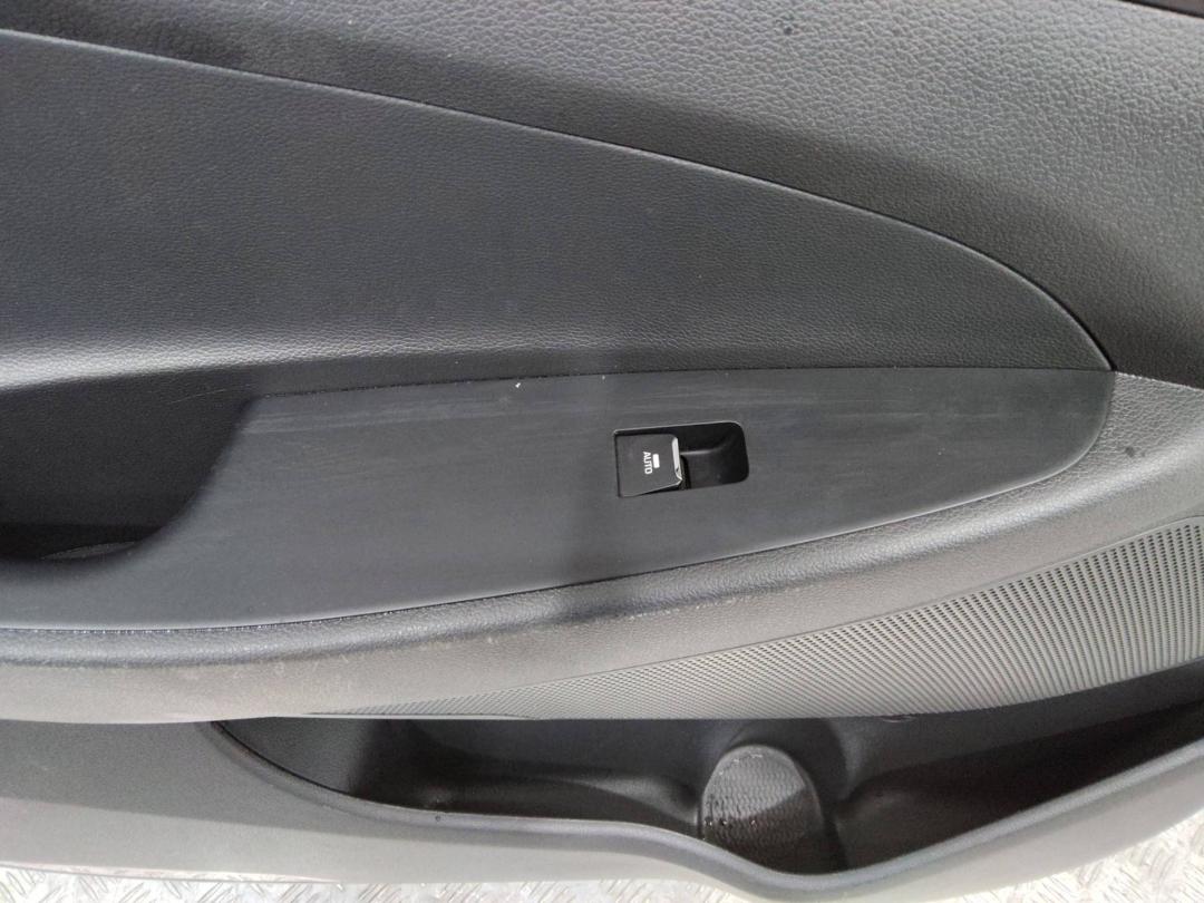 кнопка стеклоподъемника двери Hyundai Tucson 4 поколение 2020 - фото №1