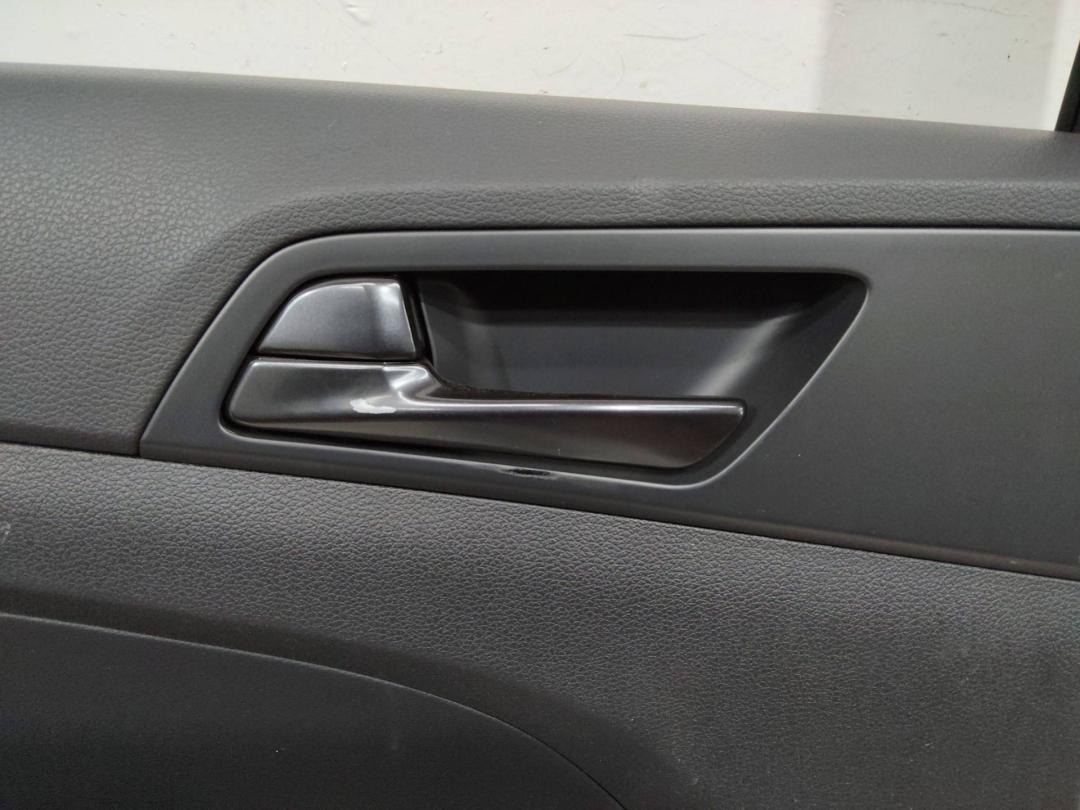 ручка внутренняя задняя левая Hyundai Tucson 4 поколение 2020 - фото №1