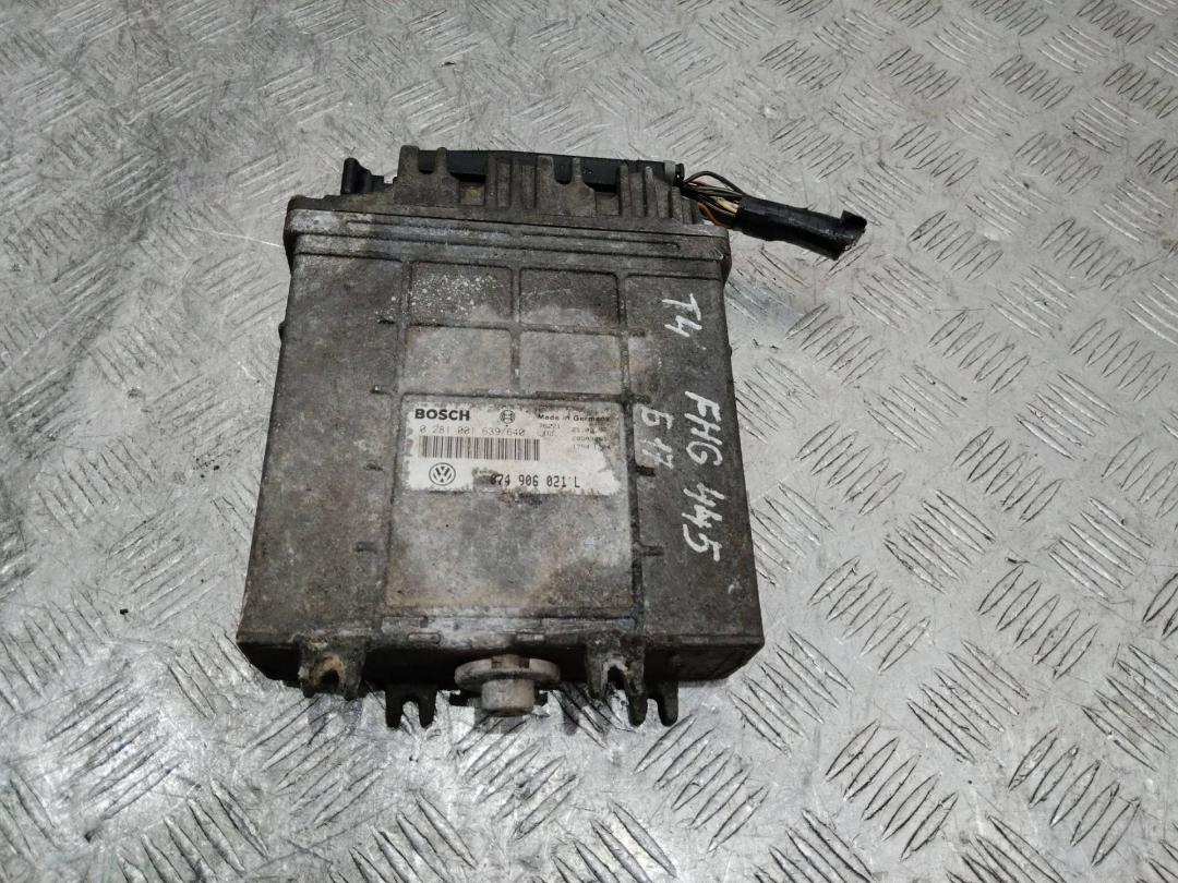 блок управления двигателем Volkswagen Transporter T4 1996, 2.5 л., ACV, дизель, 074906021 - фото №1