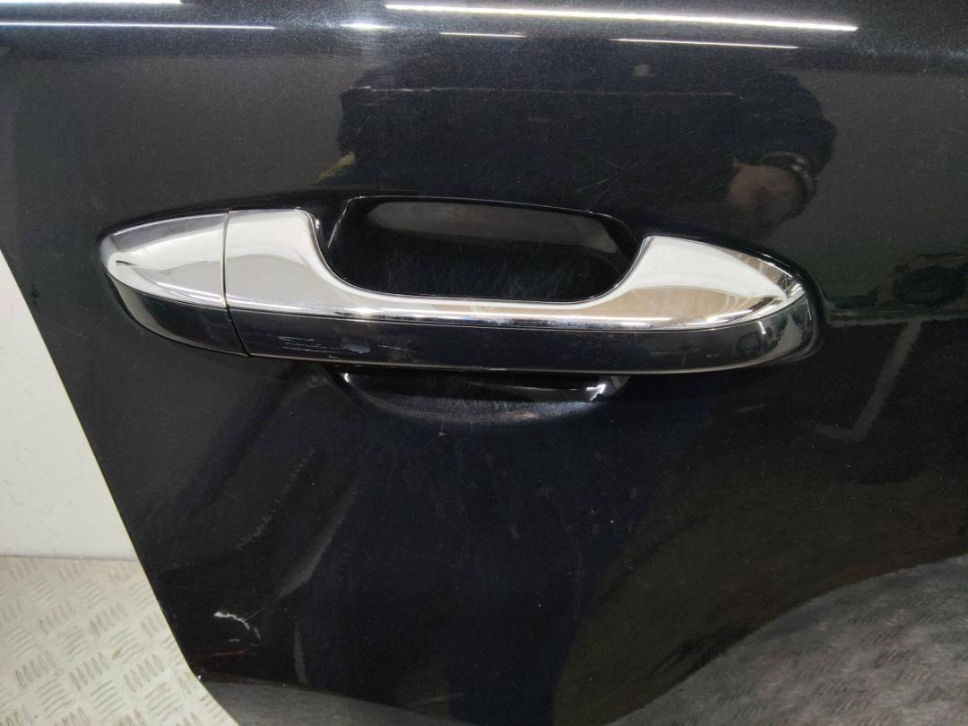 ручка наружная задняя правая Kia Sportage 4 поколение 2016 - фото №1