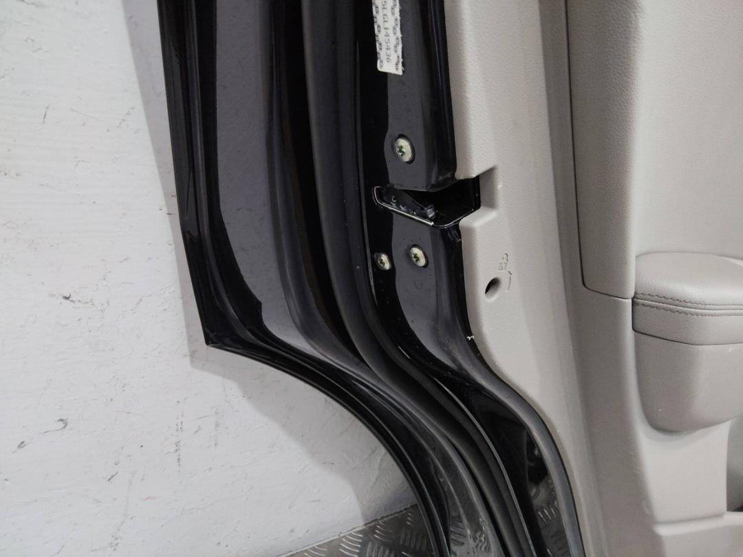 замок двери задней левой Kia Sportage 4 поколение 2016 - фото №1