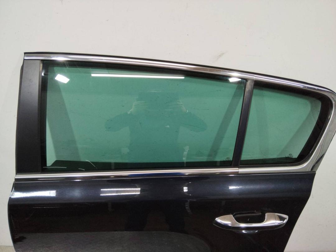 стекло двери задней левой Kia Sportage 4 поколение 2016 - фото №1