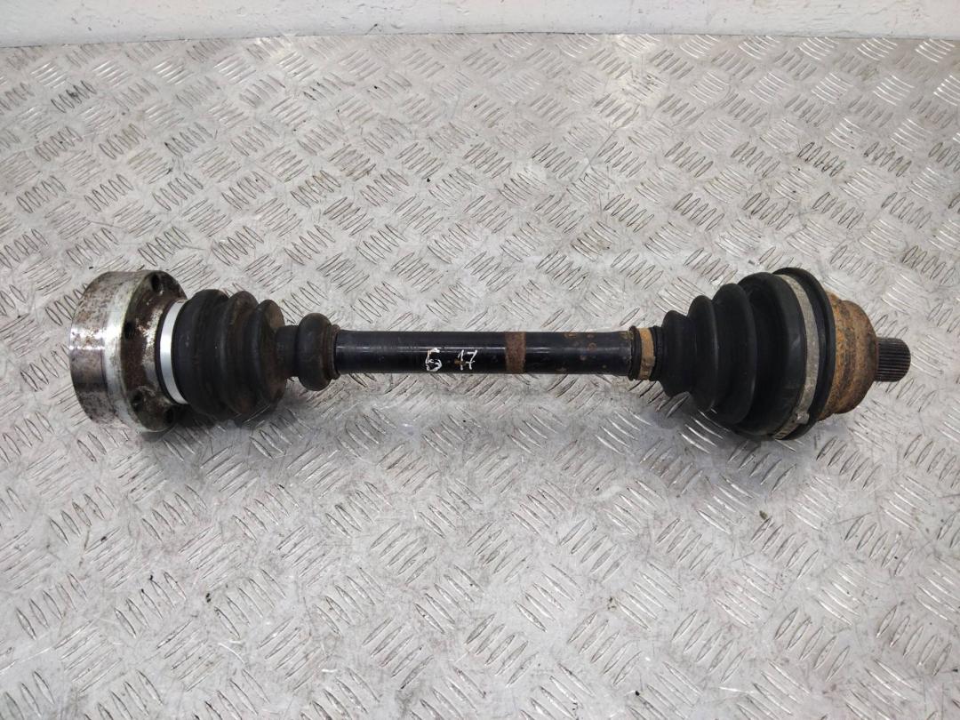 полуось задняя (приводной вал, ШРУС) Volkswagen Transporter T4 1997 - фото №1