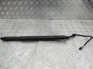 амортизатор крышки багажника (3-5 двери) Kia Sportage 3 поколение [рестайлинг] 2015, 81770D9100