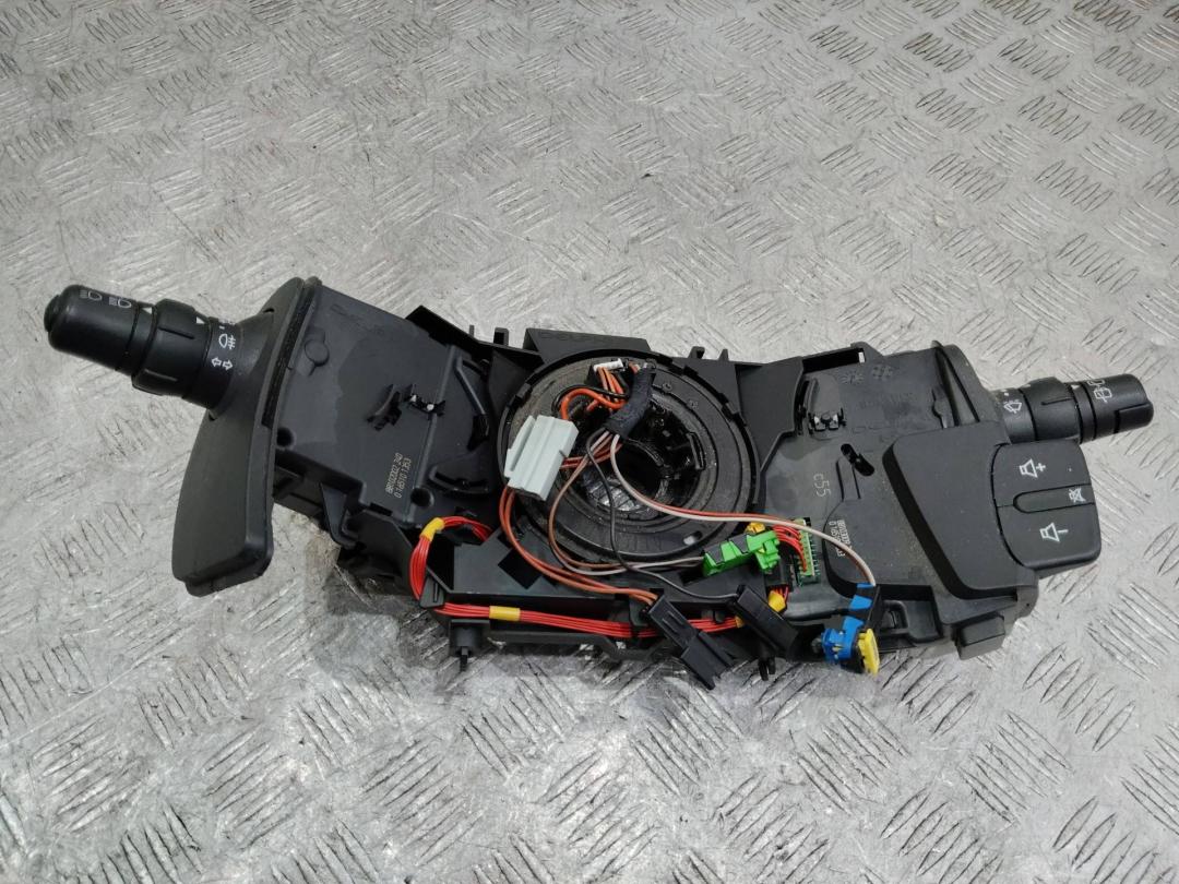 переключатель подрулевой (стрекоза) Renault Kangoo 2 поколение 2010, 8200906800 - фото №1