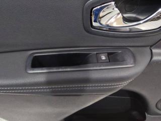 кнопка стеклоподъемника двери задней левой Renault Megane 3 поколение [2-й рестайлинг] 2015, хетчбэк 5 дв.