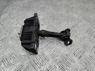 ограничитель открывания двери Mercedes-Benz Vito W639 2008, A6397200016